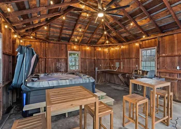 Charming 1932 Craftsman - The Bohannon House