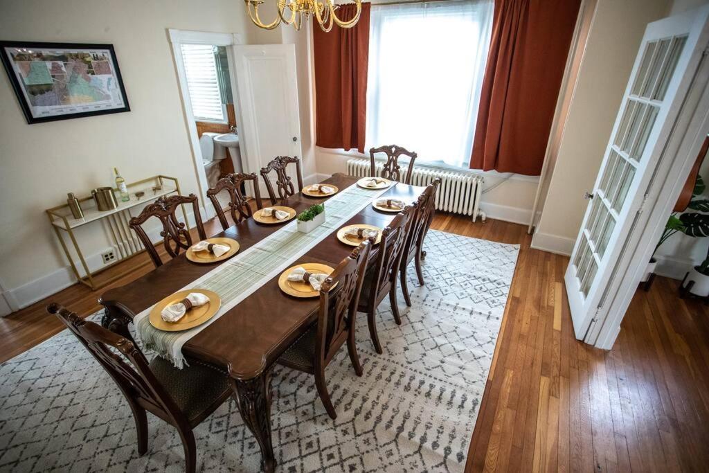Charming 1932 Craftsman - The Bohannon House Luray