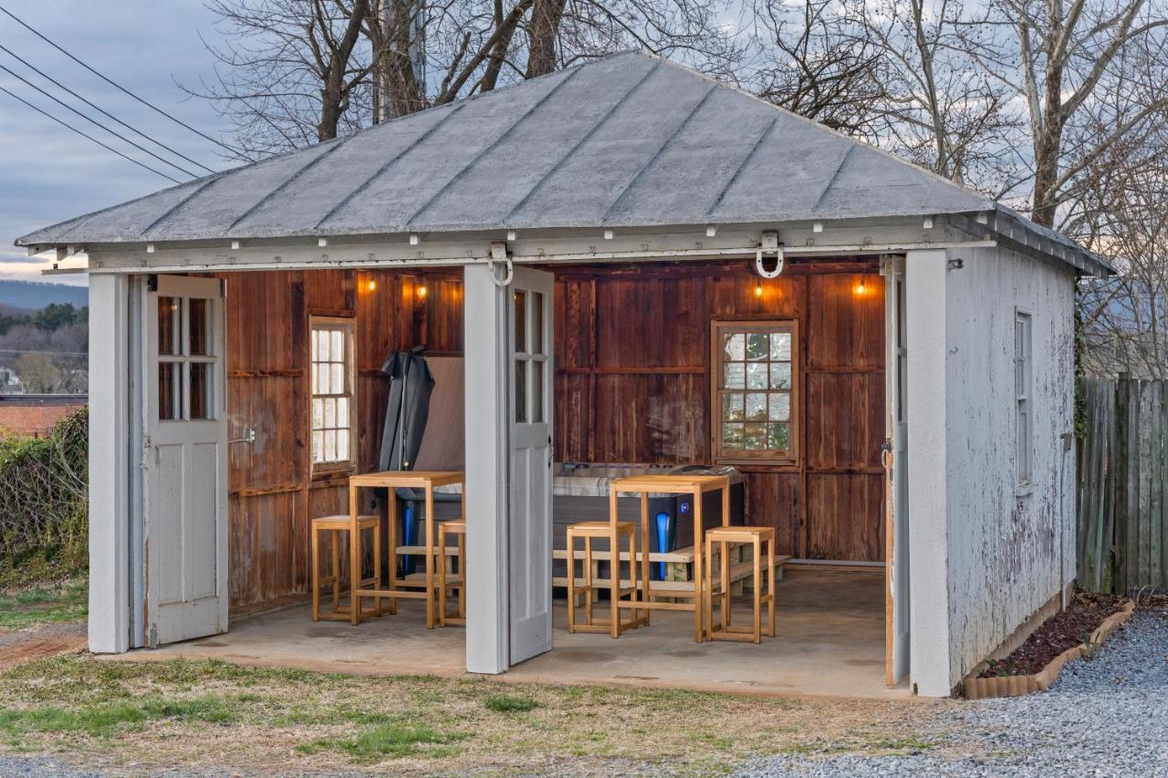 Charming 1932 Craftsman - The Bohannon House Luray